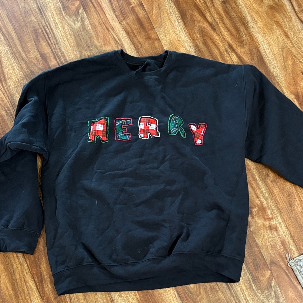Gildan Black Sweatshirt with Colorful 'Merry' Design